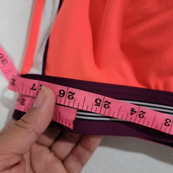 Victoria's Secret Wireless Sports Bra Size 34DD - Picture 10 of 15